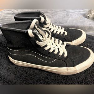 Black High Top Vans Snake Embroidery